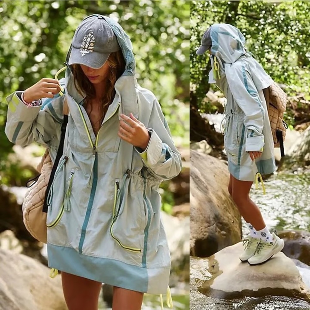 FP Movement Light Blue and Yellow Peace Out Backpack Parachute Parka Jacket